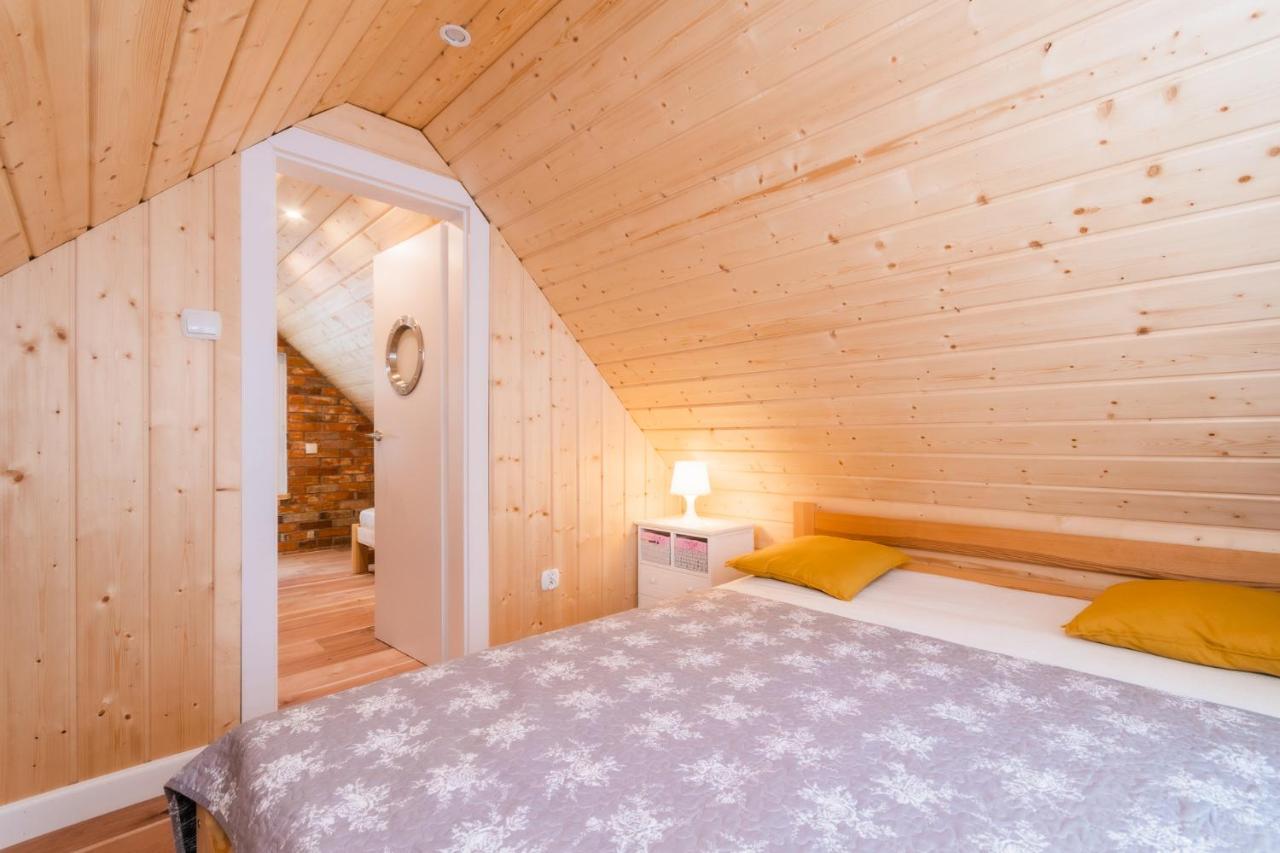 Bryza Z Sauna & Z Kominkami *