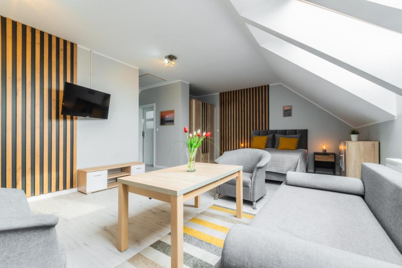 Bryza Z Sauna & Z Kominkami Leilighet Jantar